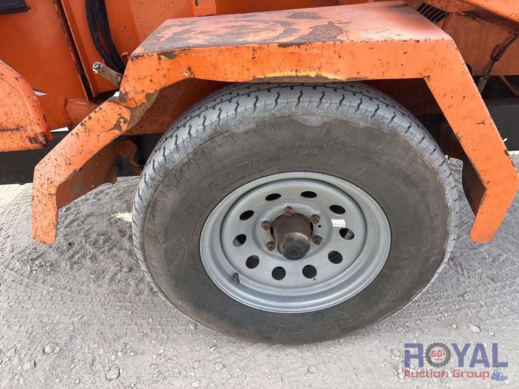 2014-vermeer-bc1000xl-s/a-towable-chipper-image-22