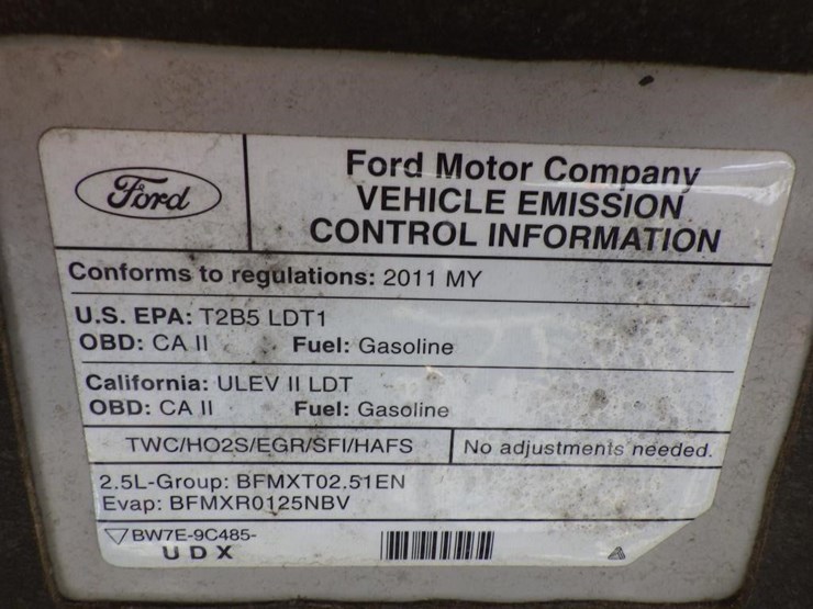 2011-ford-escape-image-12