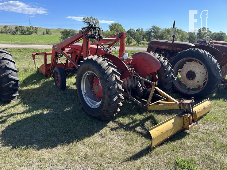 massey-ferguson-65-image-5