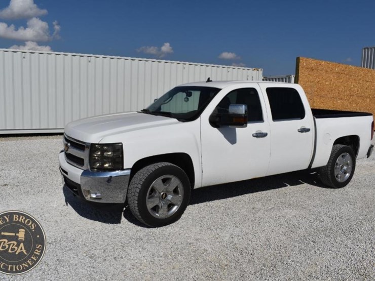 2009-chevrolet-silverado-1500-ltz-image-1