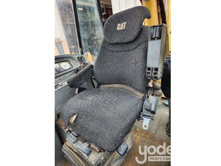 2003-caterpillar-420d-it-image-9