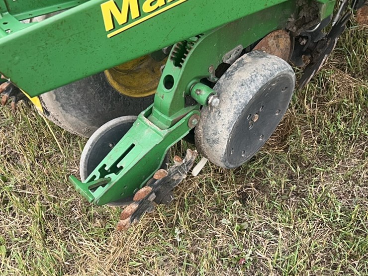 john-deere-16-image-77