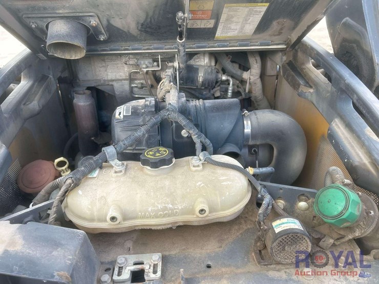 deere-325g-image-6