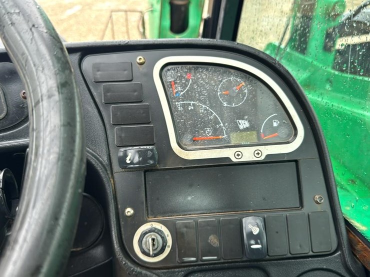 2013-jcb-507-42-image-23