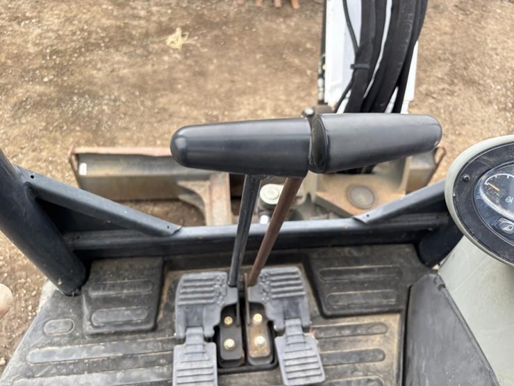 2017-bobcat-e35i-image-28