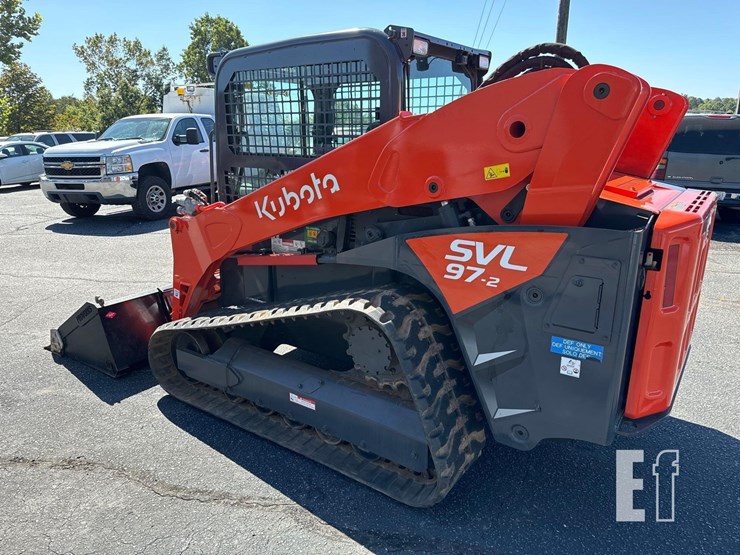 2021-kubota-svl97-2-image-2