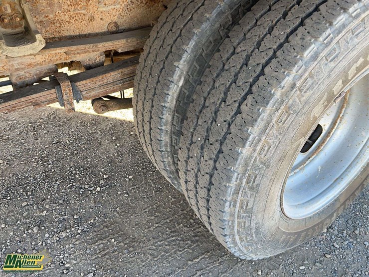 2006-chevrolet-silverado-3500-image-9