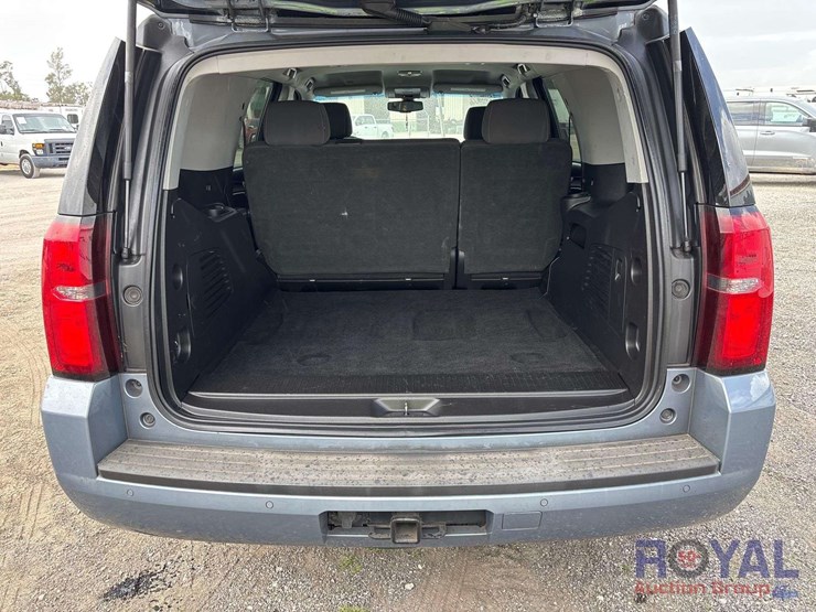 2016-chevrolet-tahoe-image-24