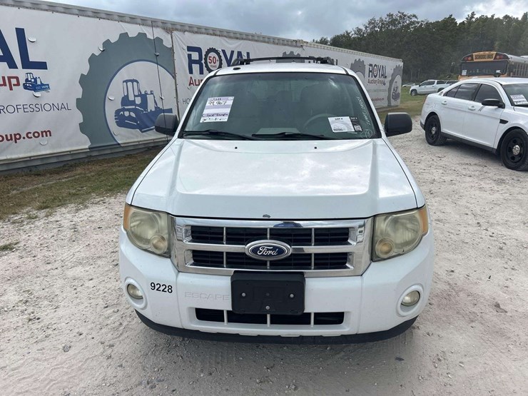 2011-ford-escape-xlt-image-22