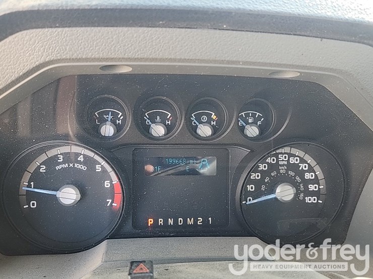 2016-ford-f350-xl-image-21