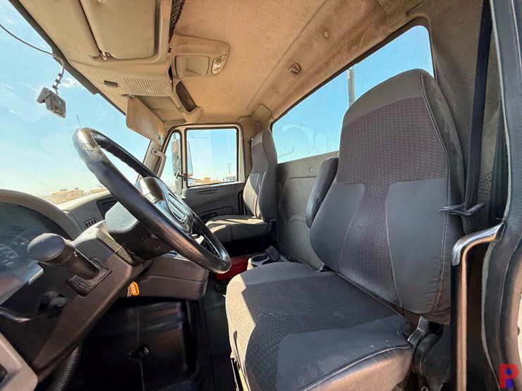 2018-international-transtar-8600-image-10