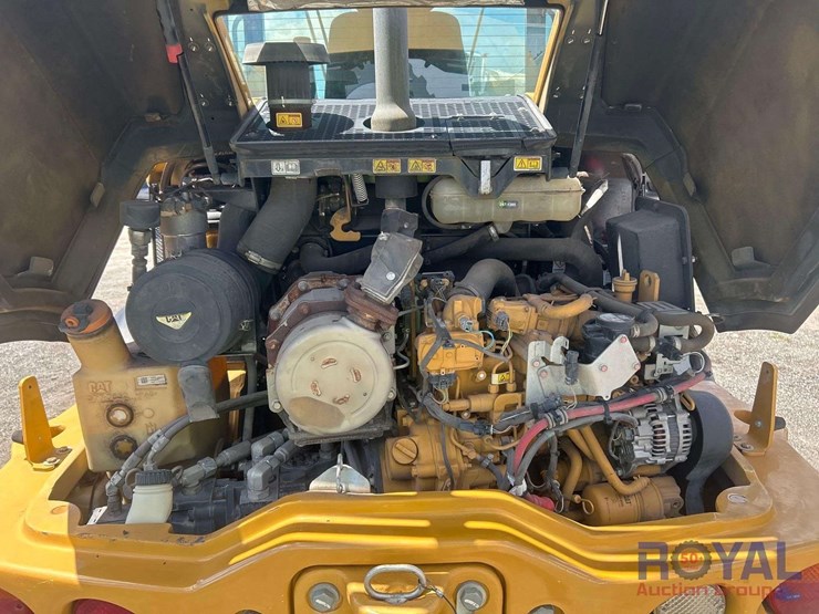 2022-caterpillar-906m-image-12