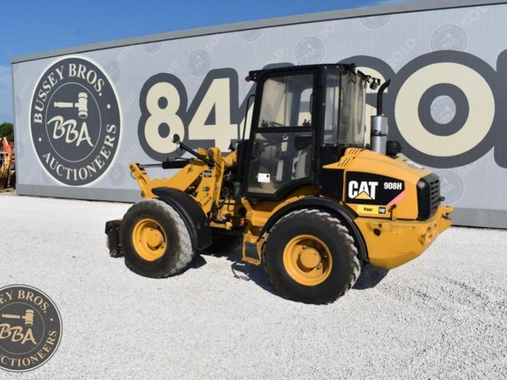 2011-caterpillar-908h-image-9