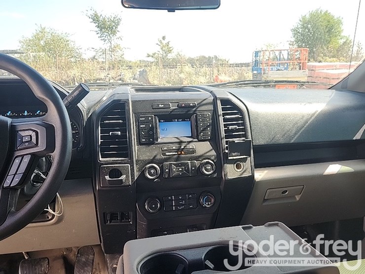 2020-ford-f150-image-14