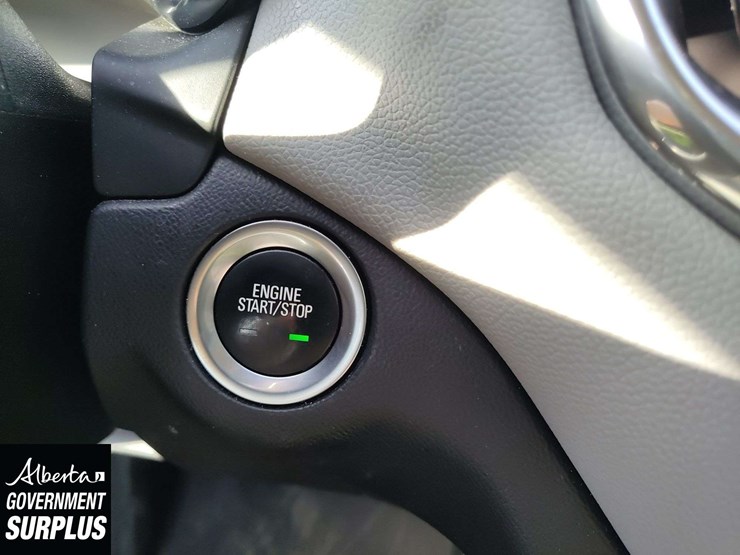 2020-chevrolet-equinox-image-12
