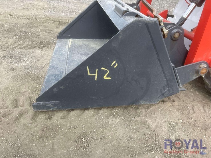 2025-ggma-gm670-compact-track-loader-skid-steer-image-13
