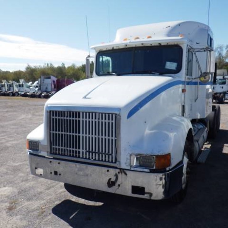 1996 INTERNATIONAL 9400i