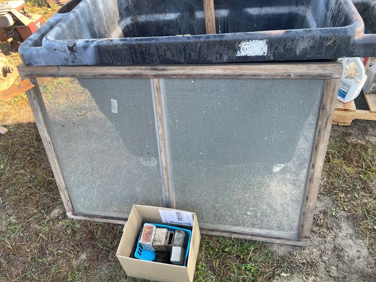 #5090-•-rolling-dumpster-and-screen-image-4