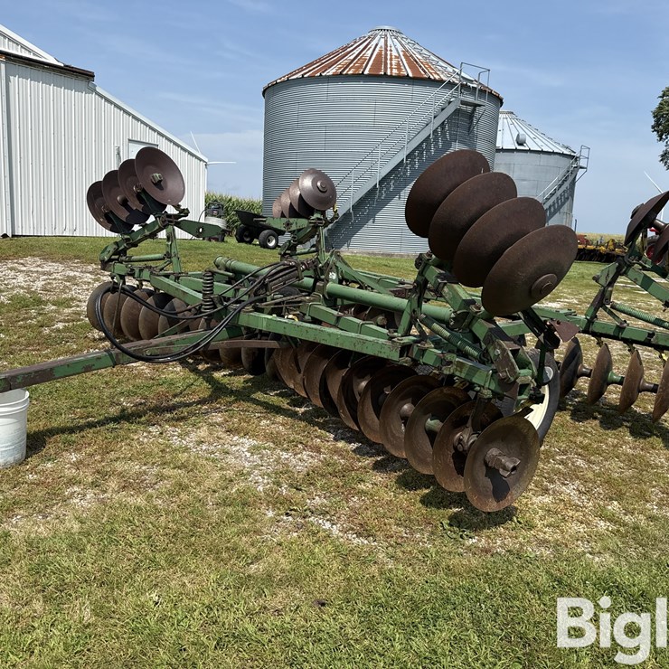 JOHN DEERE BWA
