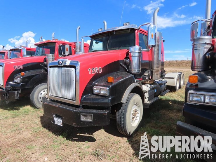 2014-western-star-4900-image-1