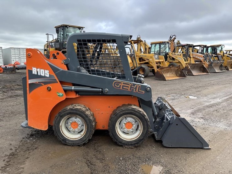 2018-gehl-r105-image-7