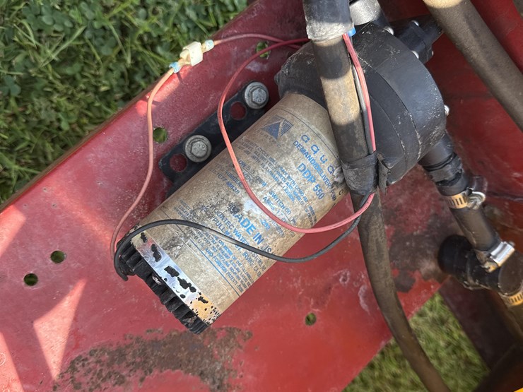 demco-pull-behind-atv-sprayer-image-18