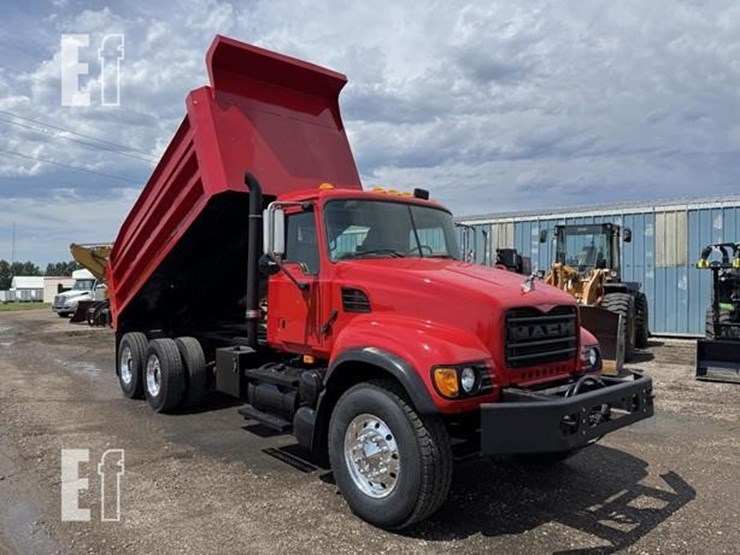 mack-granite-cv713-image-2