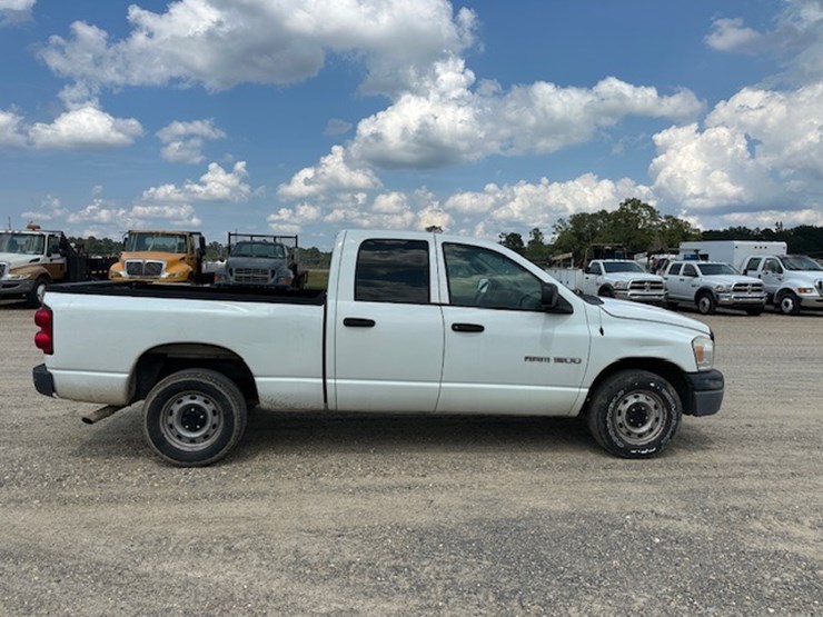 dodge-ram-1500-image-7