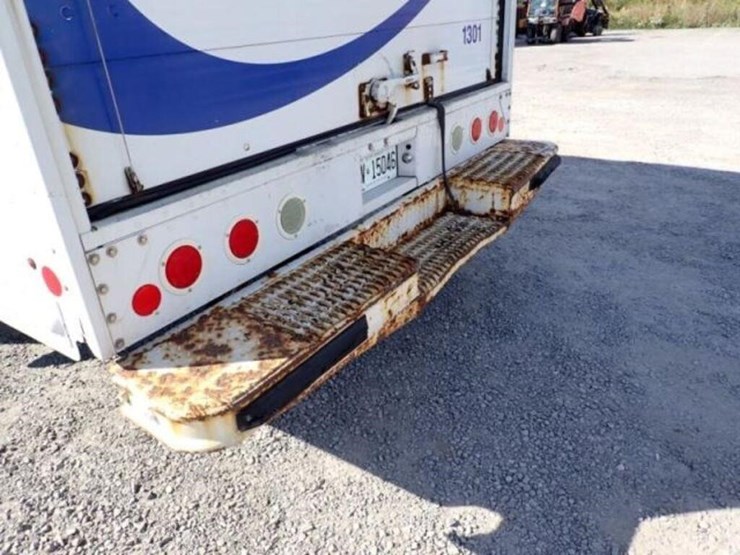 2013-freightliner-mt55-image-43