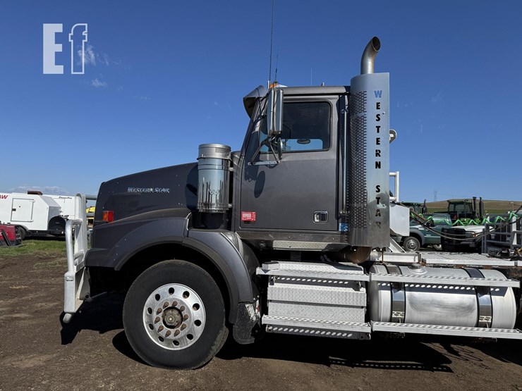 2012-western-star-4900-image-11