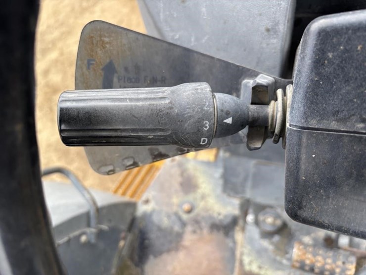 2012-deere-210lj-image-33