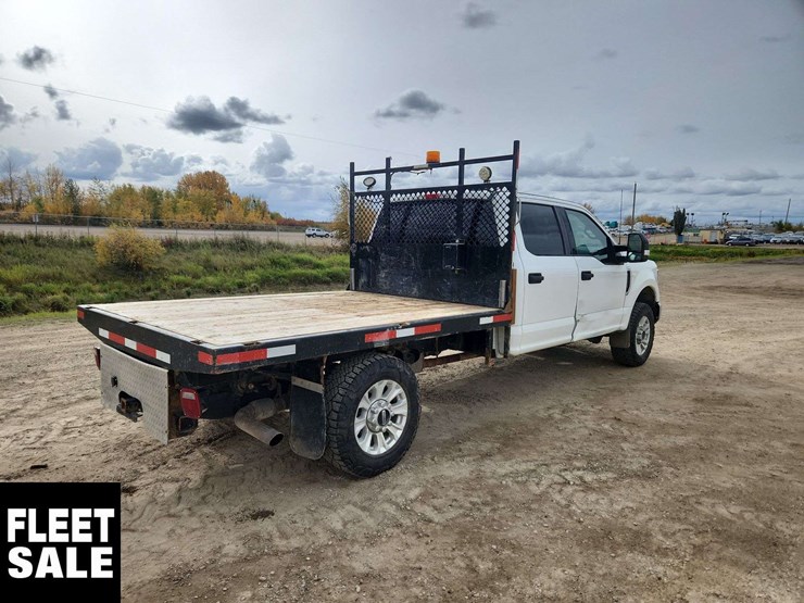 2021-ford-f350-image-4