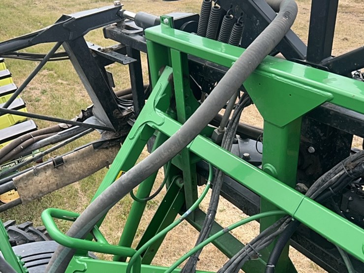 john-deere-4830-image-39