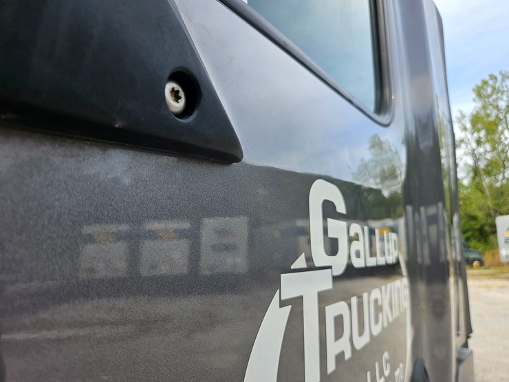 2019-freightliner-cascadia-126-image-108