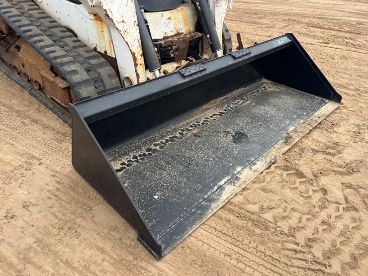 2016-bobcat-t595-image-16