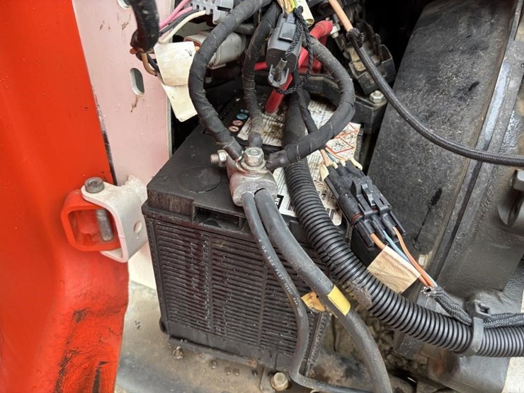 2021-bobcat-t770-image-35