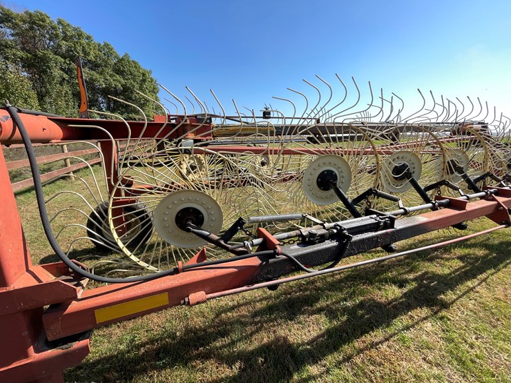 #1670-•-h&s-hi-capacity-wheel-rake-image-20