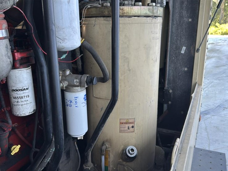 #146-•-2013-doosan-portable-air-compressor-image-37