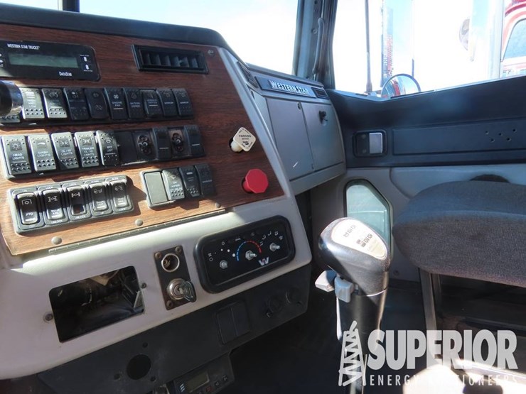 2013-western-star-4900-image-8