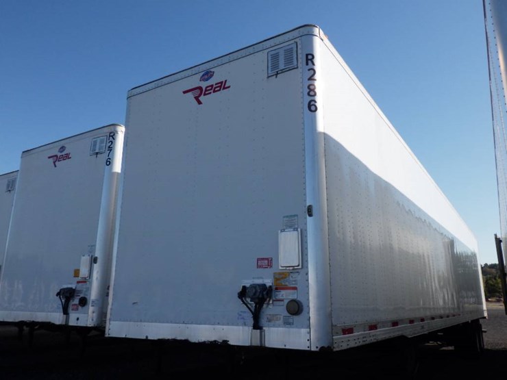 2019-utility-4000d-x-image-1