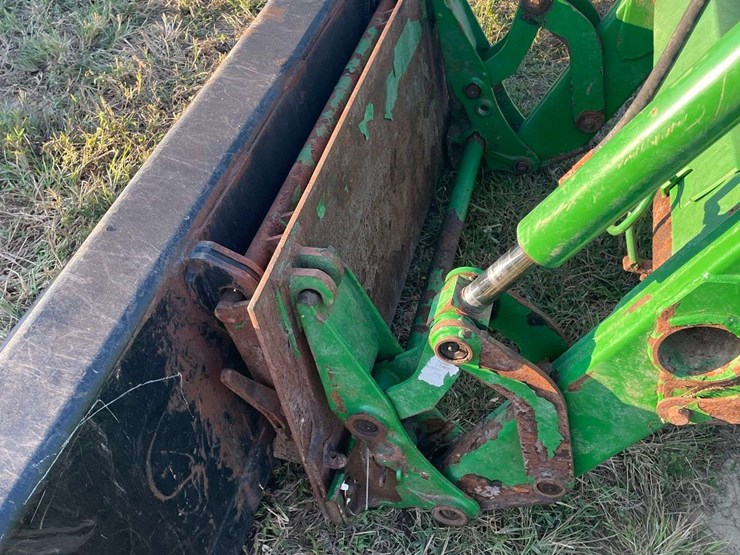 2018-john-deere-5055e-image-25