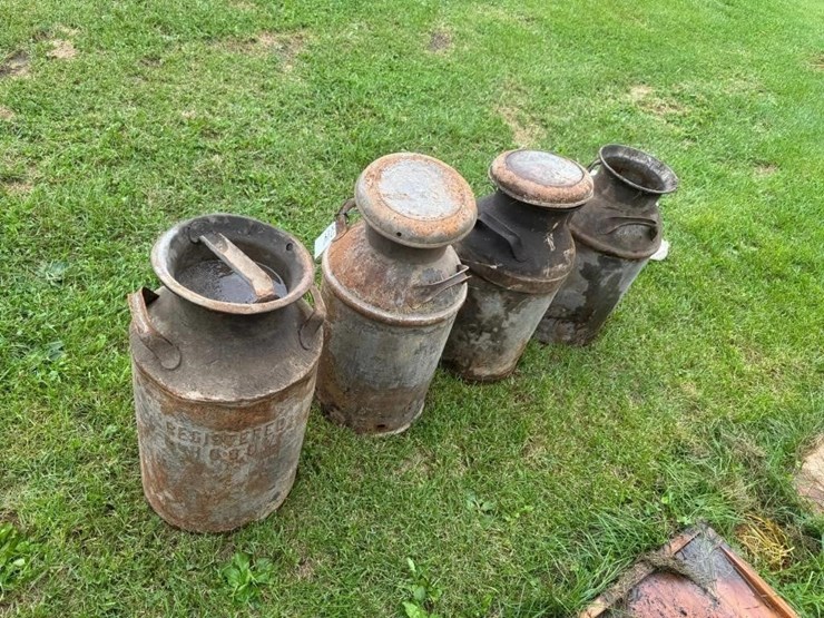 4-milk-cans-image-4