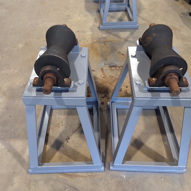 #511 • LOT OF 2 HEAVY DUTY PIPE ROLLER STANDS