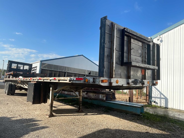 #1891-•-1985-transcraft-semi-flatbed-trailer-(has-wi-title)-image-3