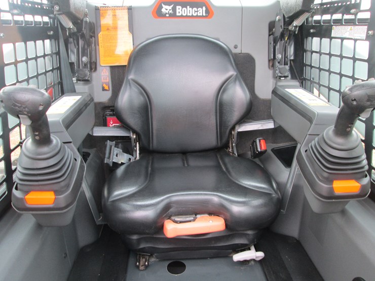 2022-bobcat-t76-image-22