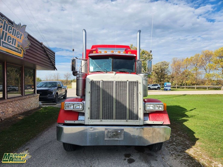 2004-peterbilt-379-image-12