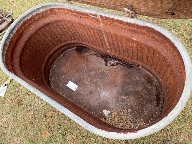 metal-stock-tank-image-3