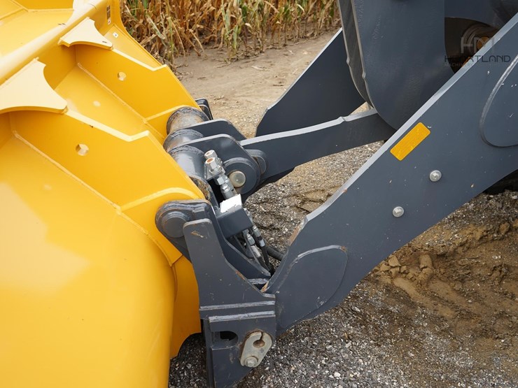 2024-deere-544-image-36