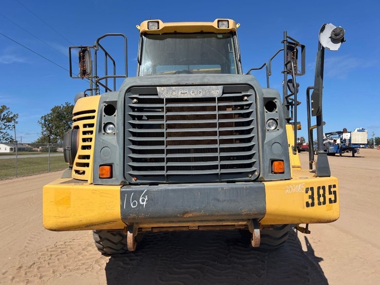 2014-komatsu-hm300-3-image-7