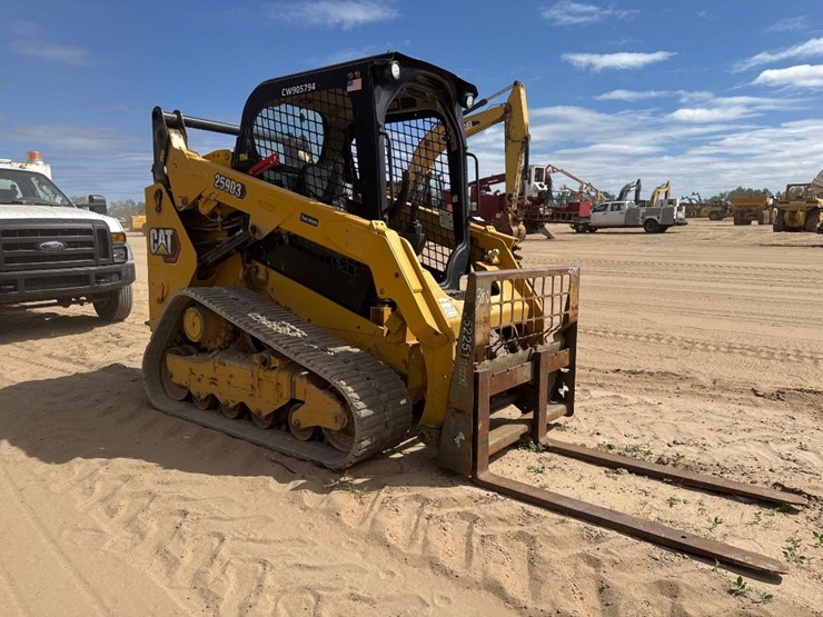 2020-caterpillar-259d3-image-4